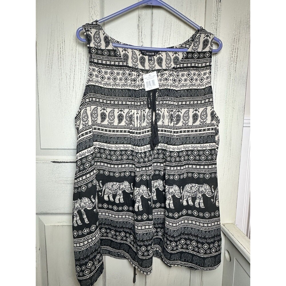 Hint Of Blush Plus Size 2X Sleeveless Blouse Beige Black Elephants Paisleys